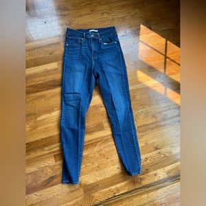 Mile High Skinny Levis 29